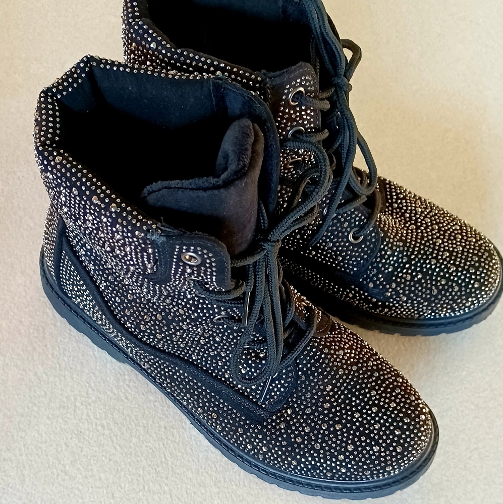 Rock & Candy Studded Rhinestone Black Biker BootsFaux fur linedWomen's Size 9 - Picture 2 of 12